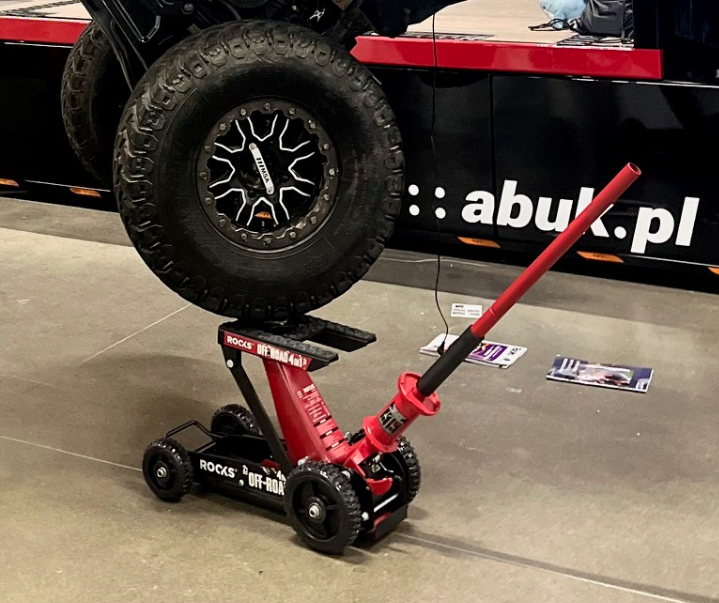 OFF-ROAD-HEBEBÜHNE 4IN1 2.5 T 188-660 MM